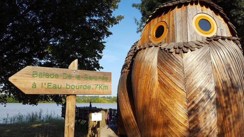 The Watchers - Owl Shaped Cabin Home in Bordeaux