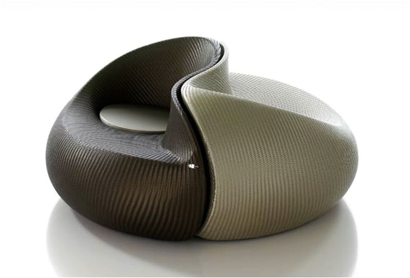 Yin Yang lounging outdoor chair by Dedon