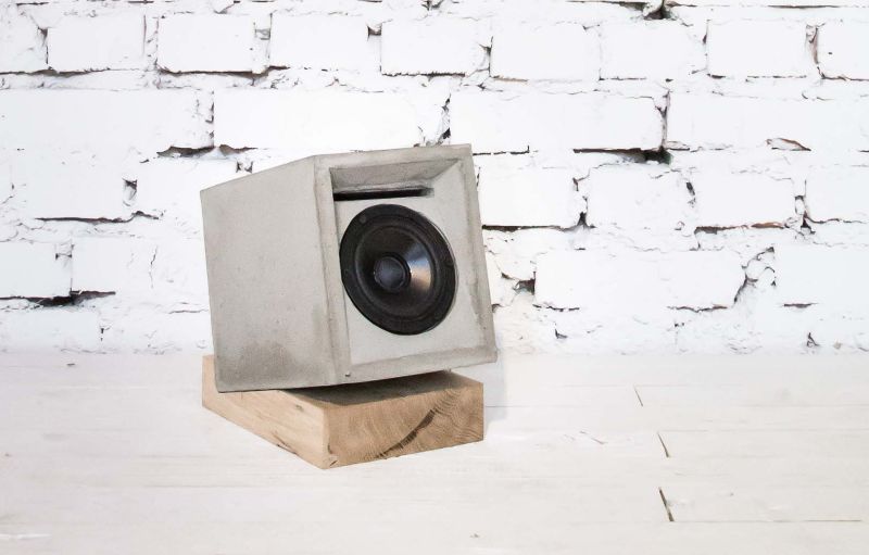 Concrete speaker by Marlen 