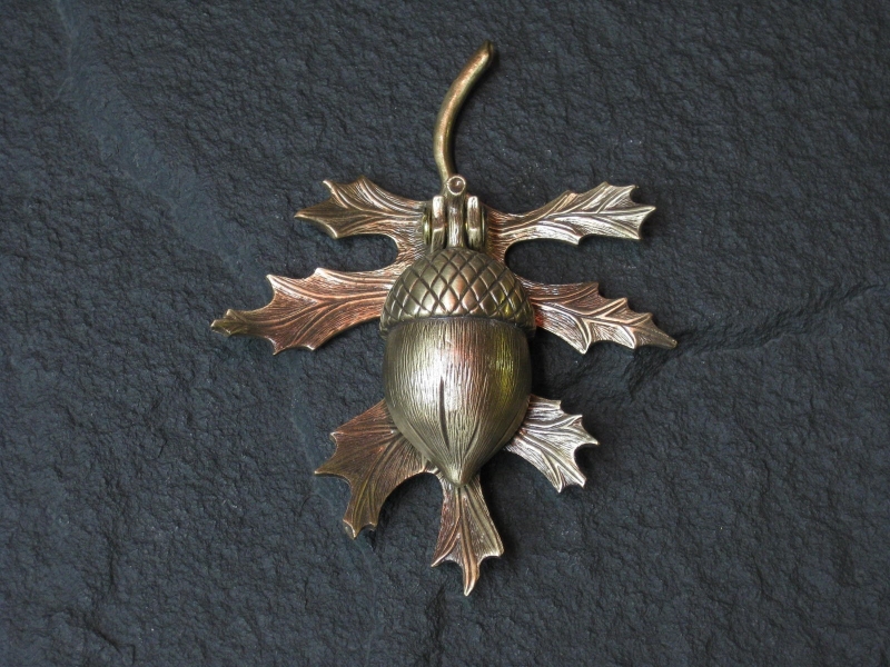 oak leaf door knocker