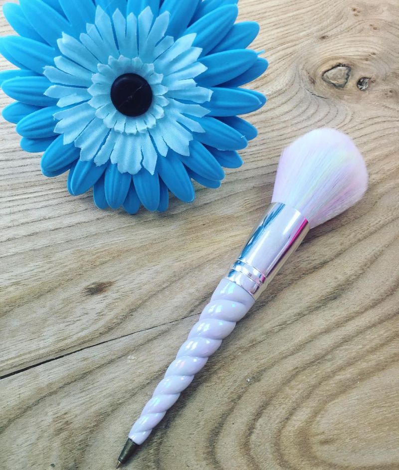 Color-changing unicorn makeup brushes