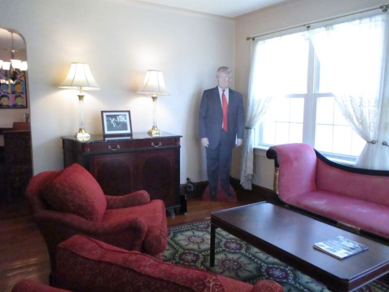 Donald Trump's childhood home on Airbnb-7