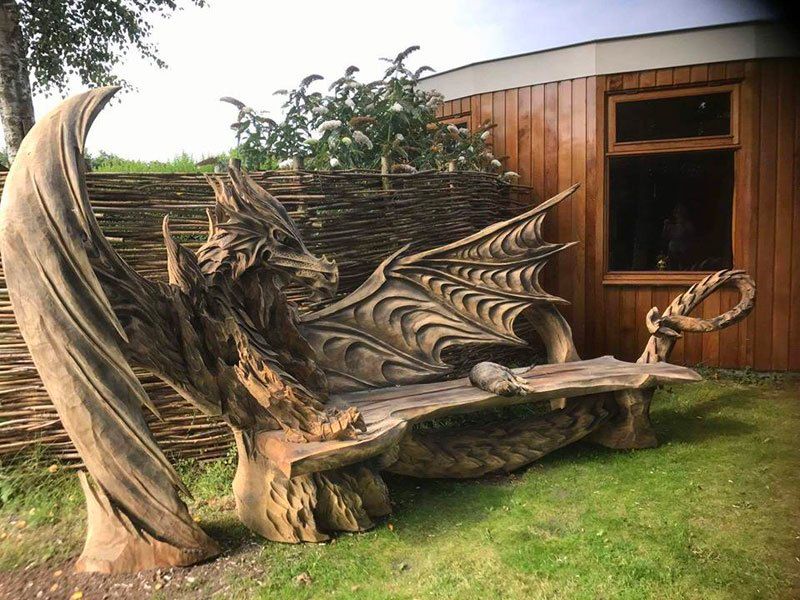 Igor Loskutov dragon bench