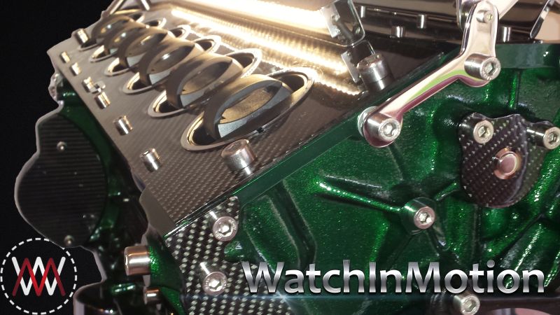 JAGUAR BRITISH GREEN RACING Watch Winder by watch in motion