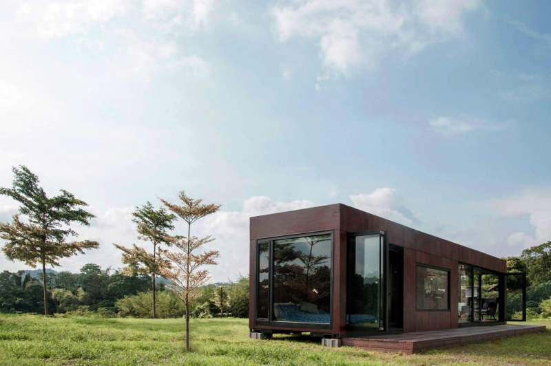 Living iHouse: Taiwan's first smart shipping container house 