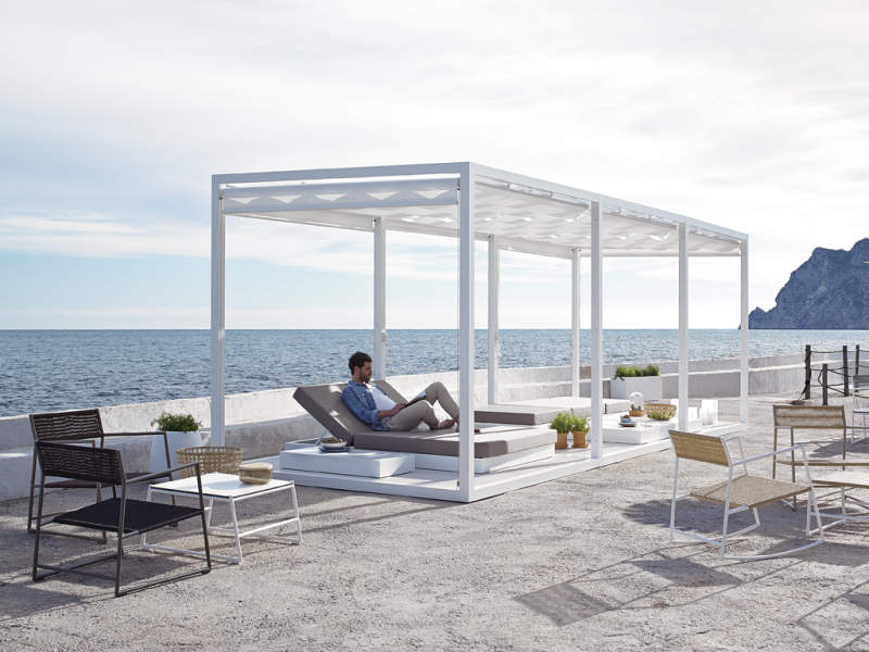 Modulo aluminum pergola by Jose A. Gandia Blasco 