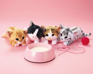 These cuddly cat-shaped zippered pouches are too cute to handle