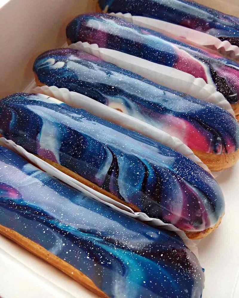 Space-inspired Eclairs