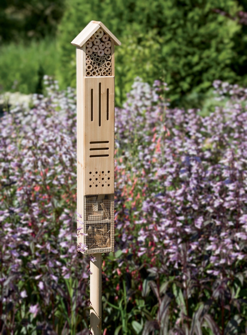 wooden hotel stake _1for bees