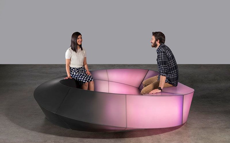 Mobius light bench