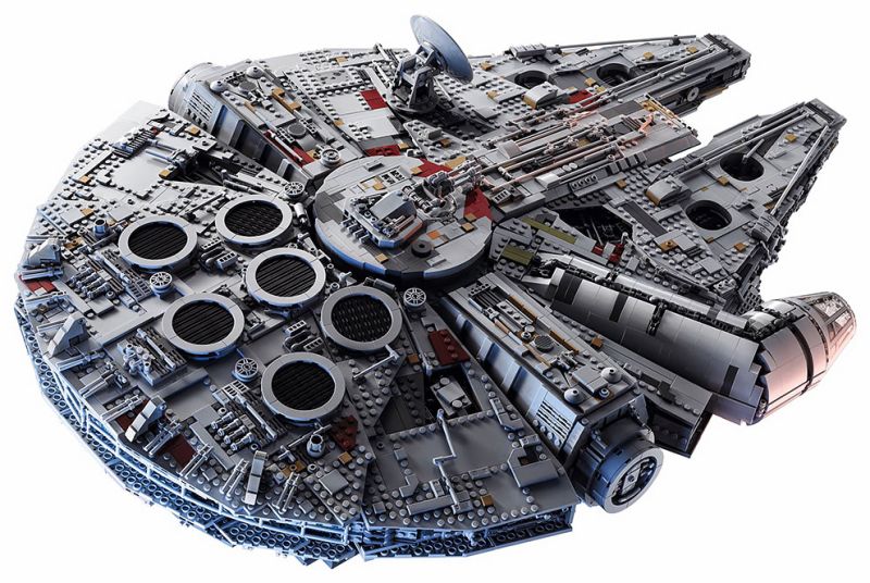 7,541-piece Millennium Falcon