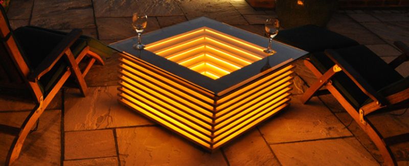 Sqill Illuminating Coffee Table