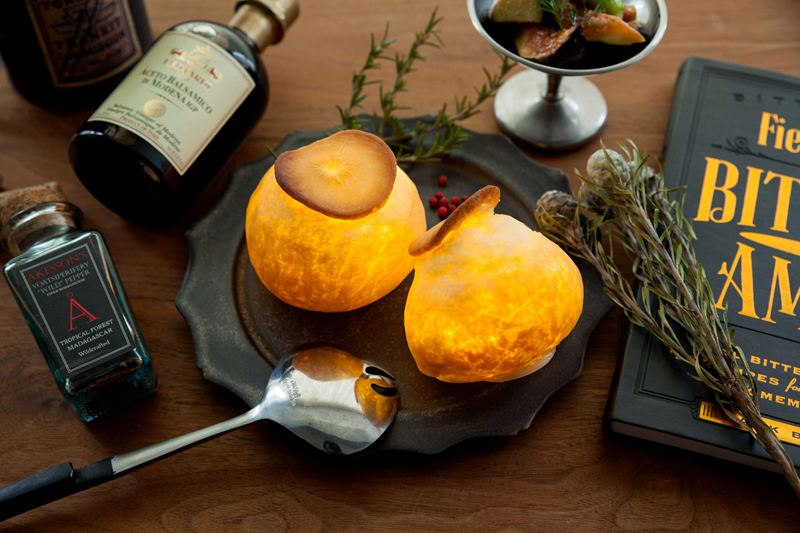 Amazing bread lamps by Yukiko Morita 