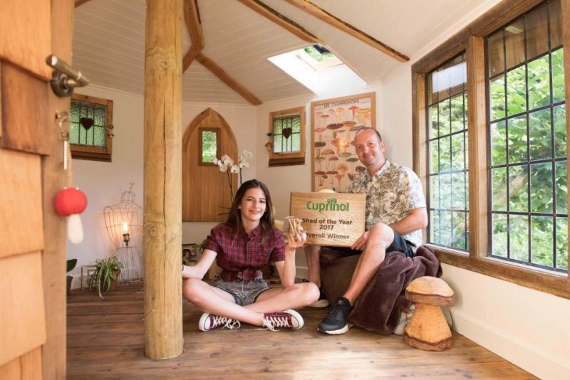 Mushroom-shaped treehouse is shaed of the year