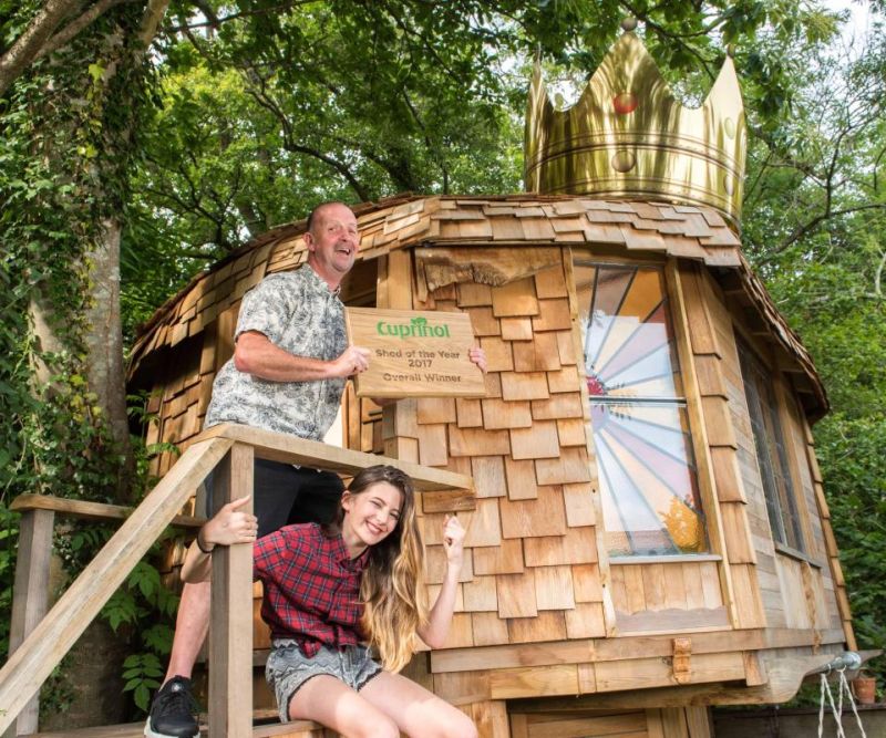 Mushroom-shaped treehouse is shaed of the year