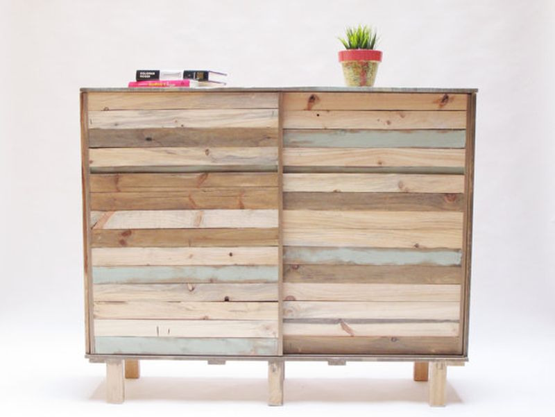 Petulaplas Reclaimed wood cabinet 