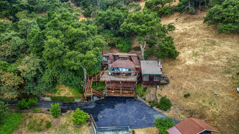 Californian couple builds awe-inspiring geodesic dome home in seven years 