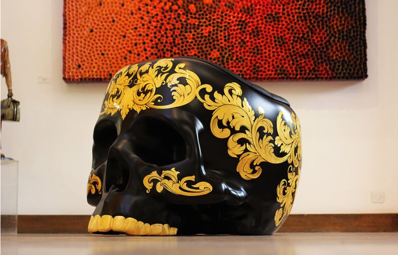 Giant skull armchair by Gregory Besson