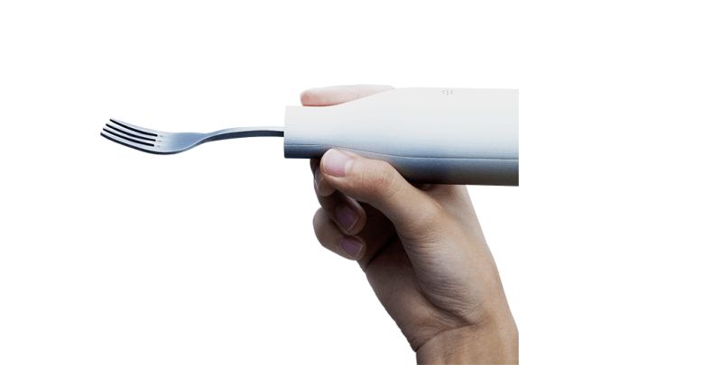 Nissin’s Otohiko fork plays sounds to dump slurping sounds while eating noodles