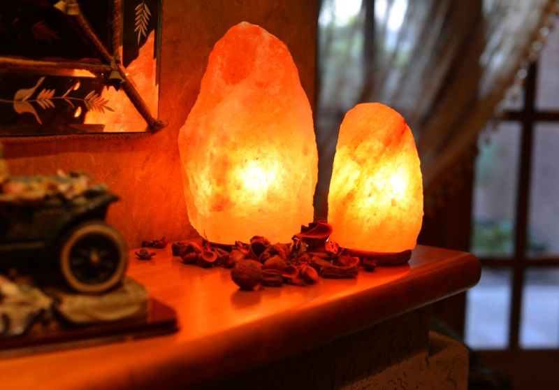 Salt lamp to purify home indoor air