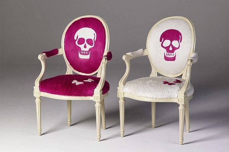 Skull chair by Geoffrey Bradfield