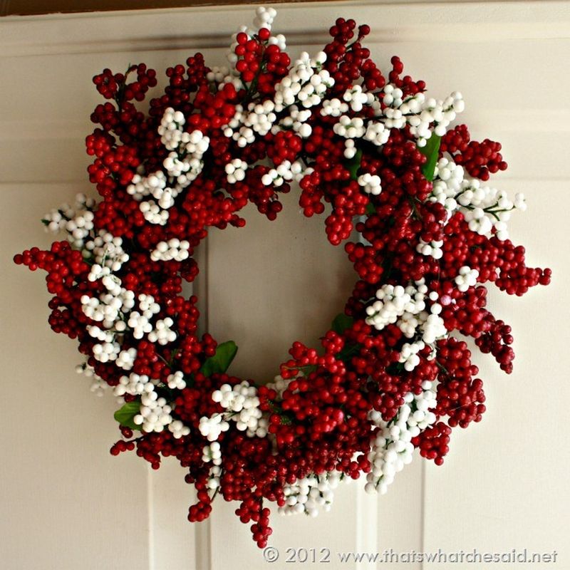 DIY Berry Christmas wreath