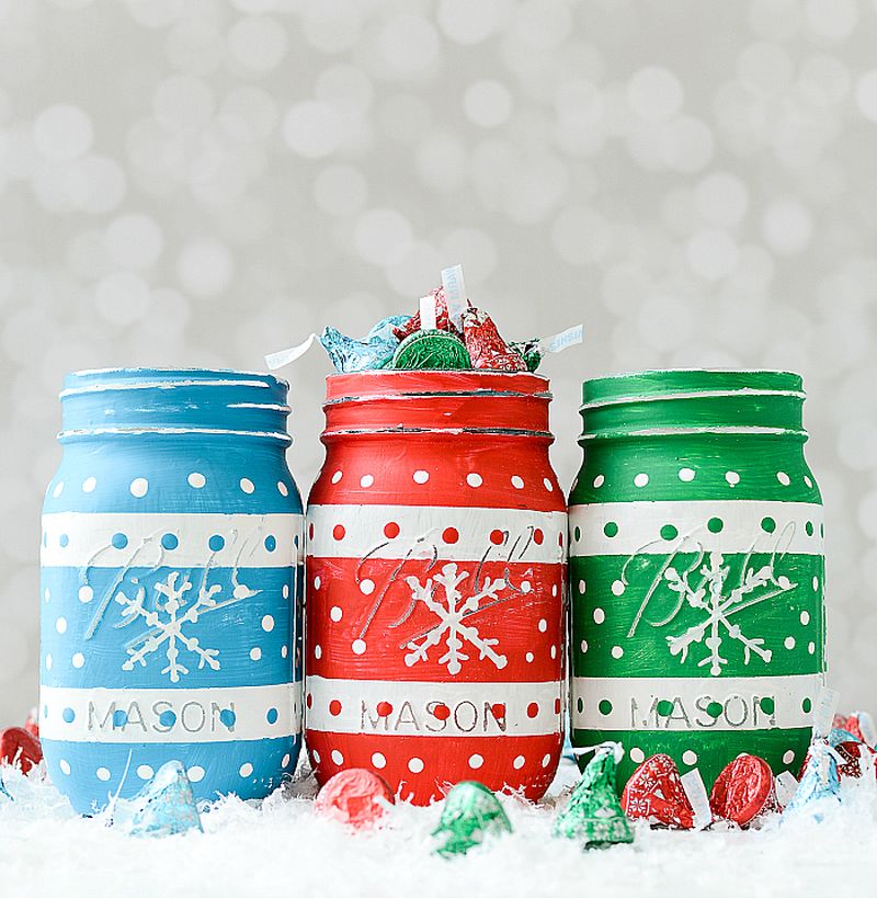 easy to make Christmas mason jars 