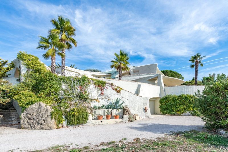 Jacques Couëlle’s sculptural house in Mouans-Sartoux, France asks $2.9M 