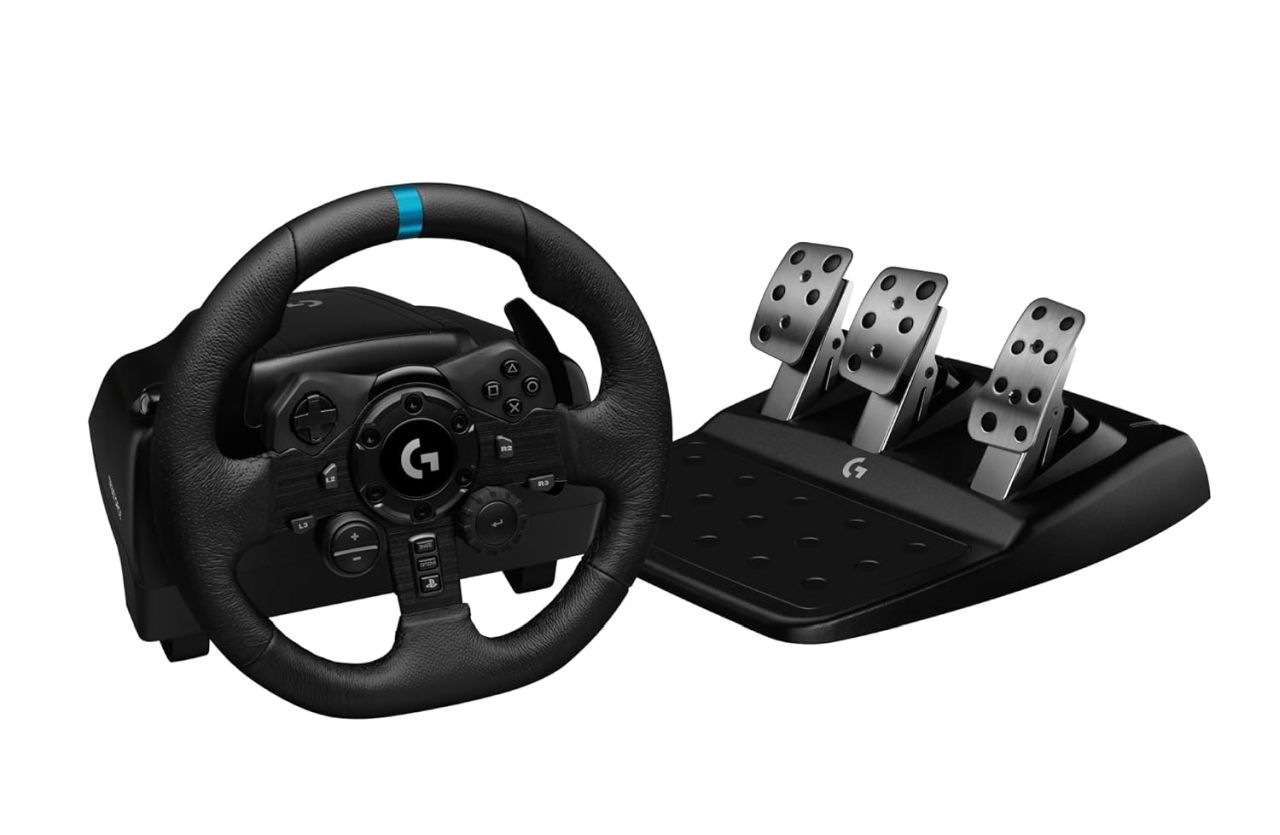 Logitech G923 Racing Wheel and Pedals