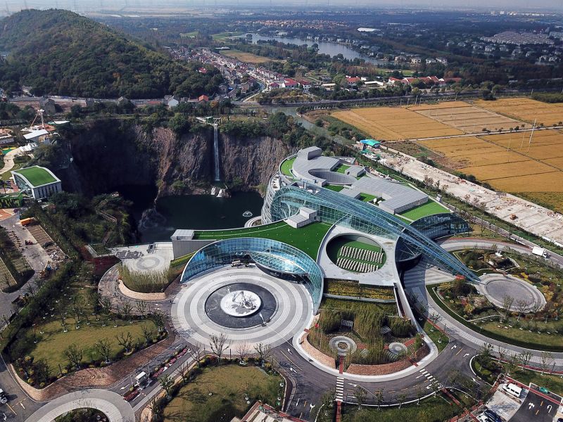 Shimao Wonderland Intercontinental Quarry Hotel