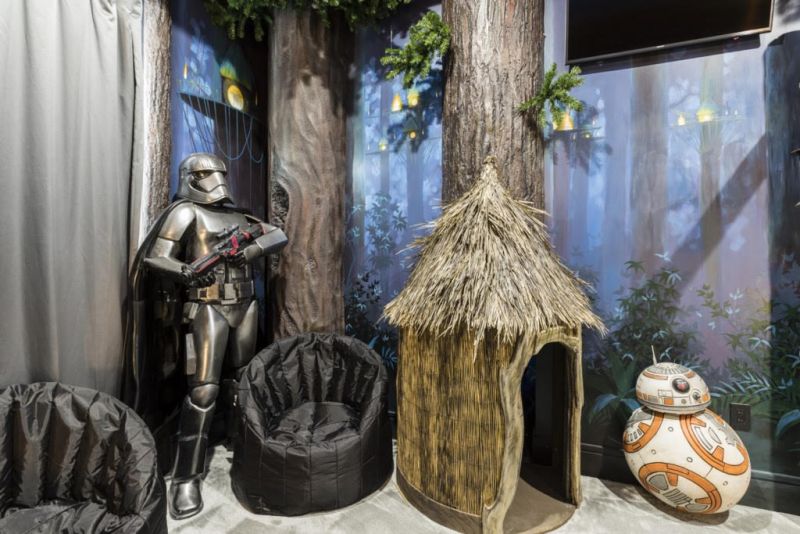 Star Wars-themed bedroom at Exclusive Private Villas in Orlando 