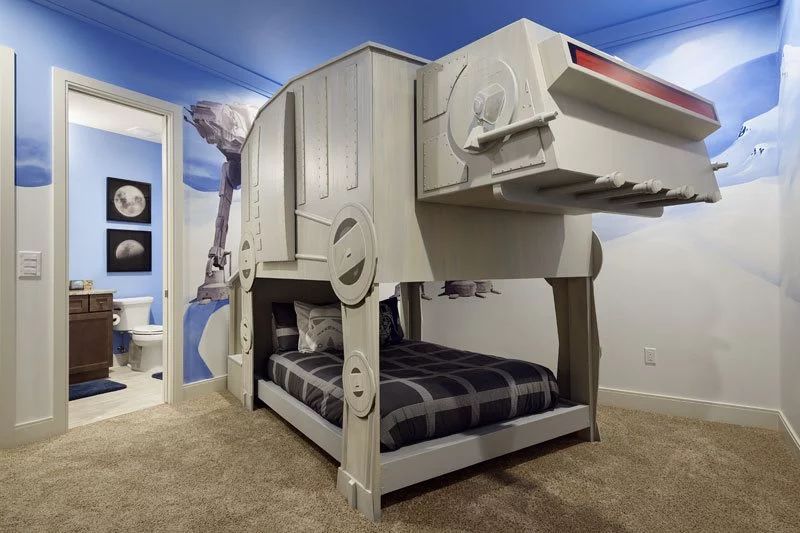 Star Wars-themed bedroom at Exclusive Private Villas in Orlando 