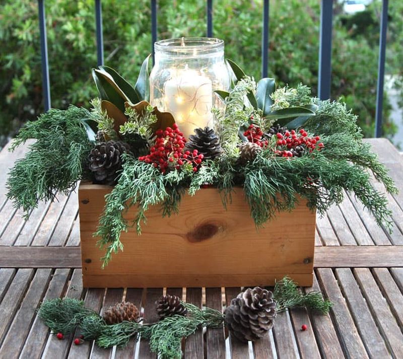 Simple and Affordable Christmas Decoration Ideas 