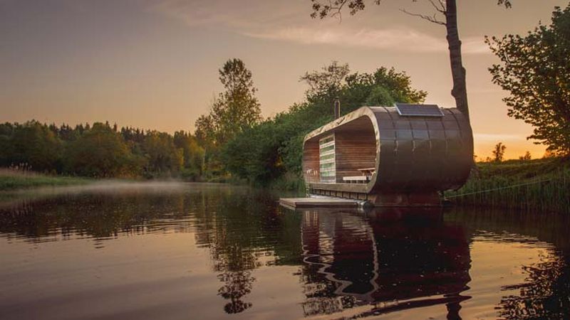 Floating sauna Siberia