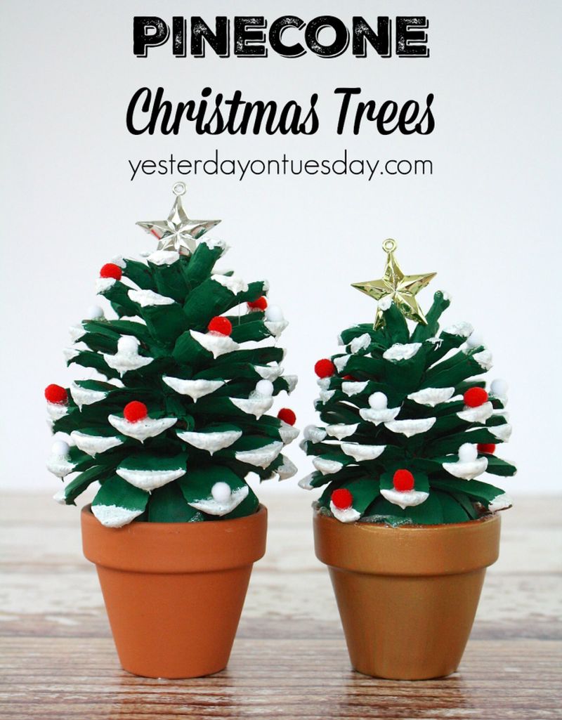 DIY pinecone Alternative Christmas Tree 