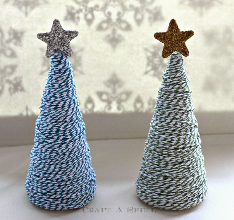 Alternative tabletop Christmas Tree from yarn 