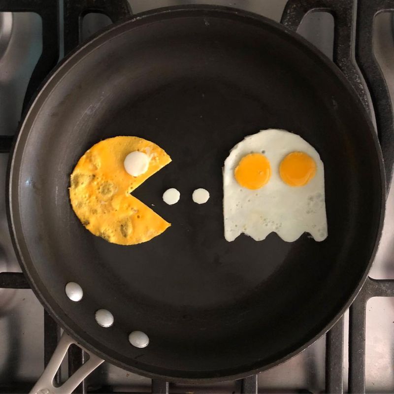 fried egg arts by Michele Baldini 