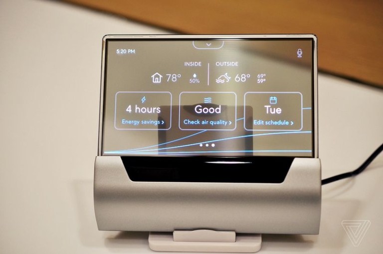 Johnson Controls Unveils CortanaPowered GLAS Smart Thermostat at CES 2018