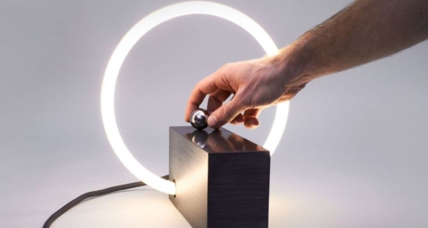Interactive rlon L3 Table Lamp