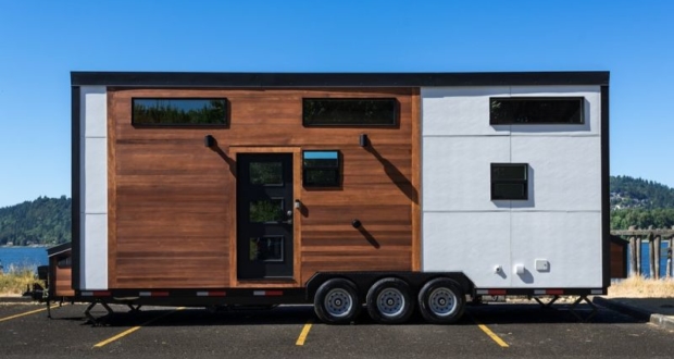 Catalina Tiny House on Wheels Boasts Interior of Full-Size Apartment