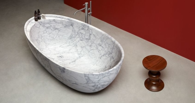 Carrara Marble Freestanding Bathtub from Antoniolupi