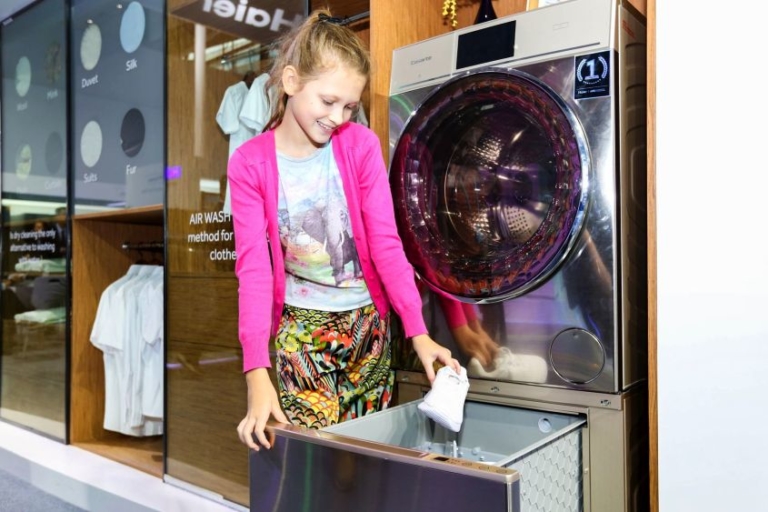 can u put leather shoes in the washing machine