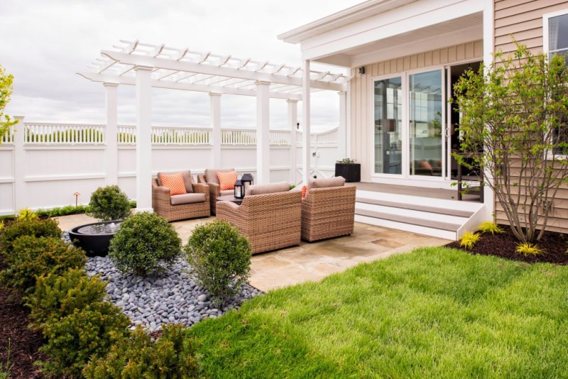 how to maintain backyard