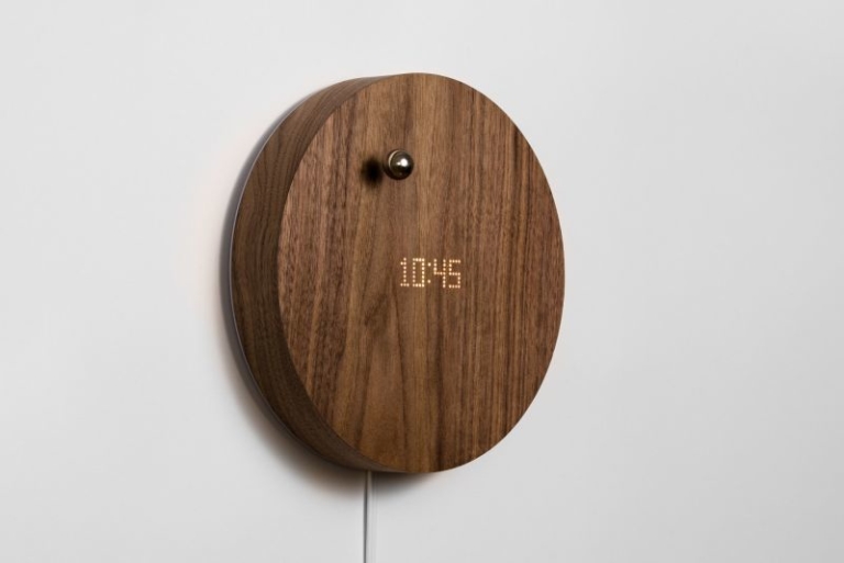 20+ Levitating Gadgets That'll Blow Your Mind With Their Antics