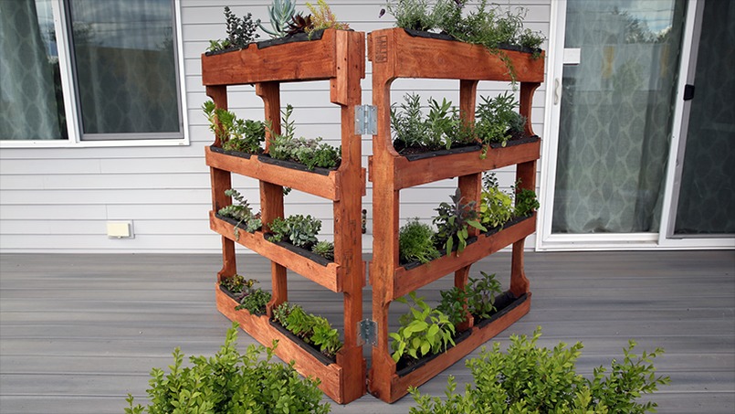 How to Make Vertical Garden from Wood Pallets