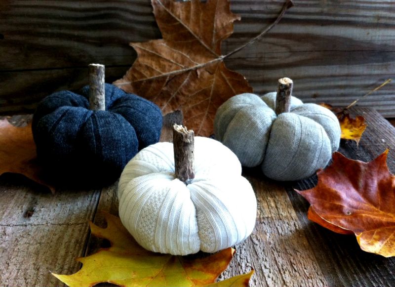 DIY Sock Pumpkin - DIY Pumpkin ideas