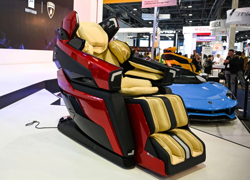 Lamborghini Massage Chair - CES 2019