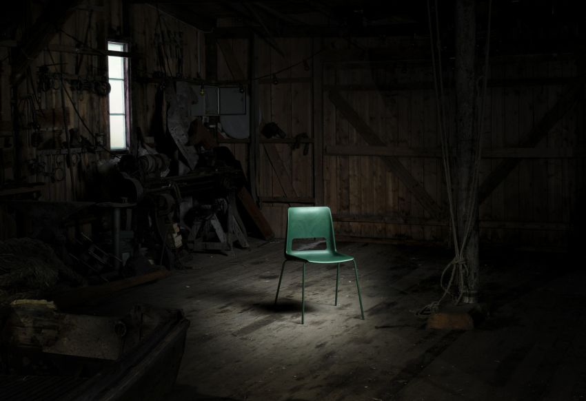 Snøhetta Makes S-1500 Chair Out of Recycled Plastic and Steel Snøhetta Makes S-1500 Chair Out of Recycled Plastic and Steel