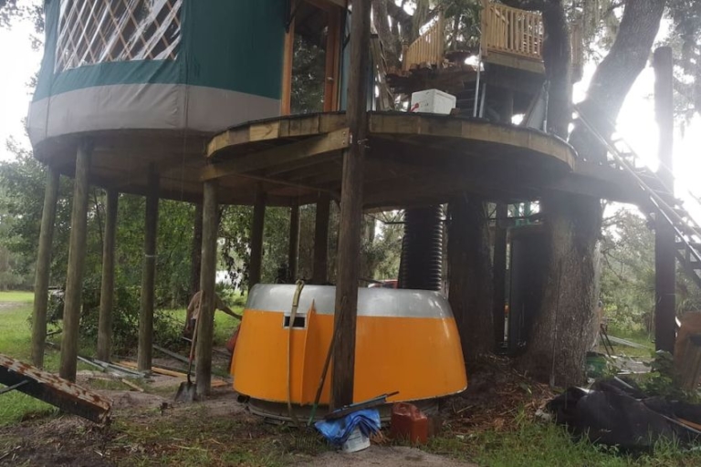 Danville Treehouse Features Hot Tub Made From a Jet Engine