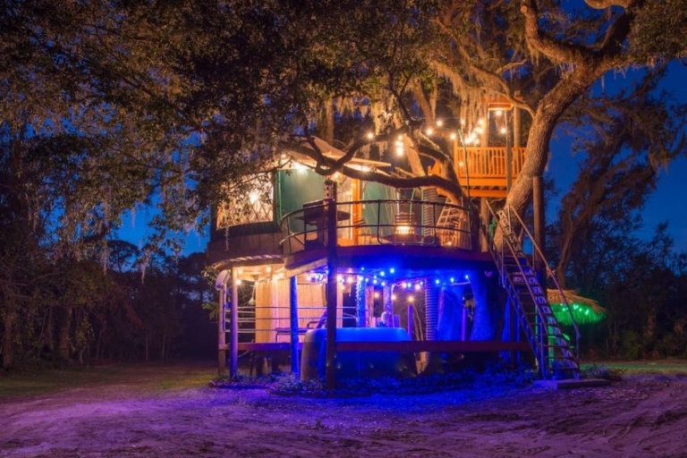 Danville Treehouse Features Hot Tub Made From a Jet Engine